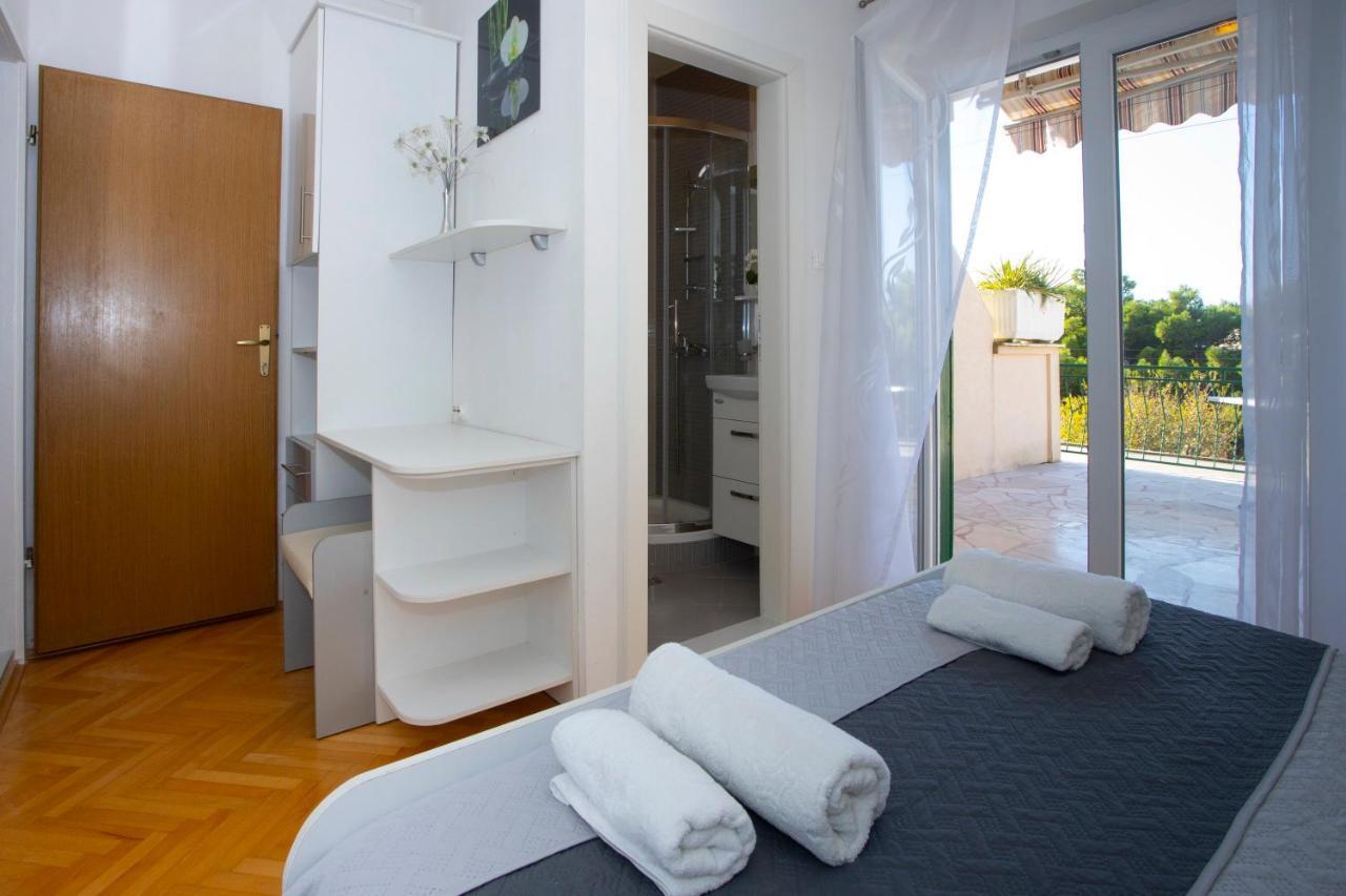 Villa Milenka - Apartmani Gorana Tucepi Ngoại thất bức ảnh