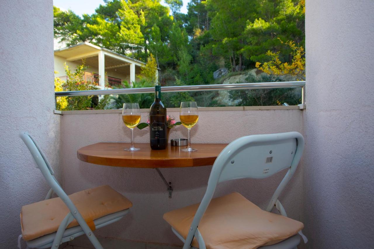 Villa Milenka - Apartmani Gorana Tucepi Ngoại thất bức ảnh