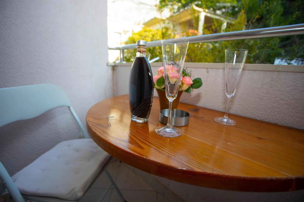 Villa Milenka - Apartmani Gorana Tucepi Ngoại thất bức ảnh