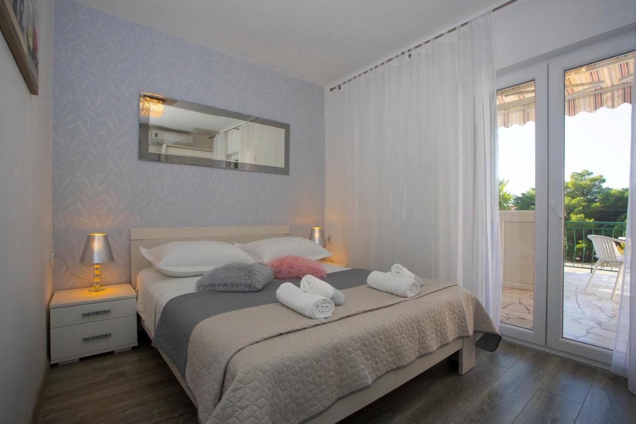 Villa Milenka - Apartmani Gorana Tucepi Ngoại thất bức ảnh