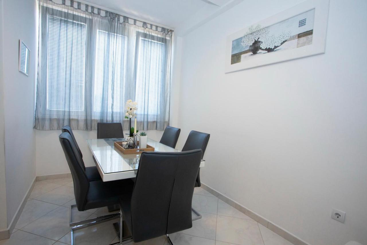Villa Milenka - Apartmani Gorana Tucepi Ngoại thất bức ảnh