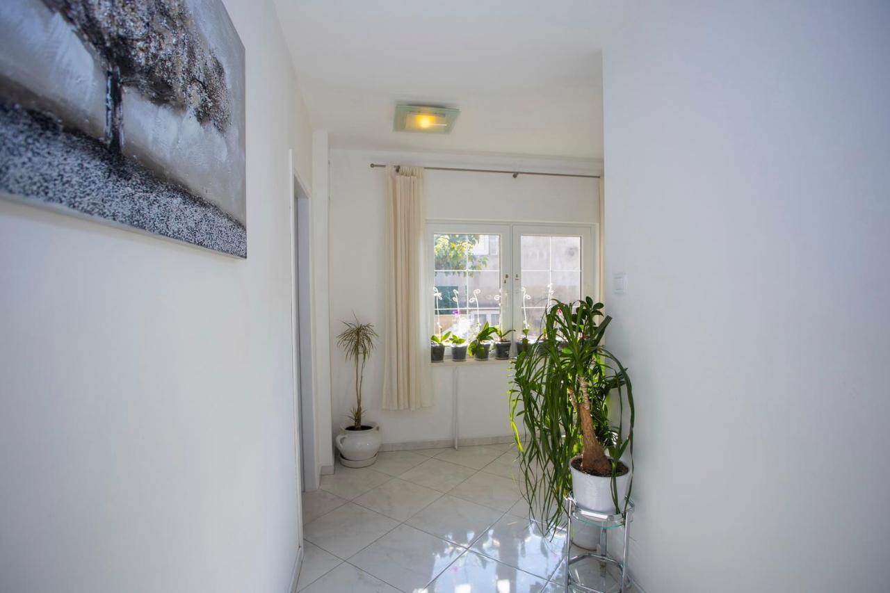 Villa Milenka - Apartmani Gorana Tucepi Ngoại thất bức ảnh