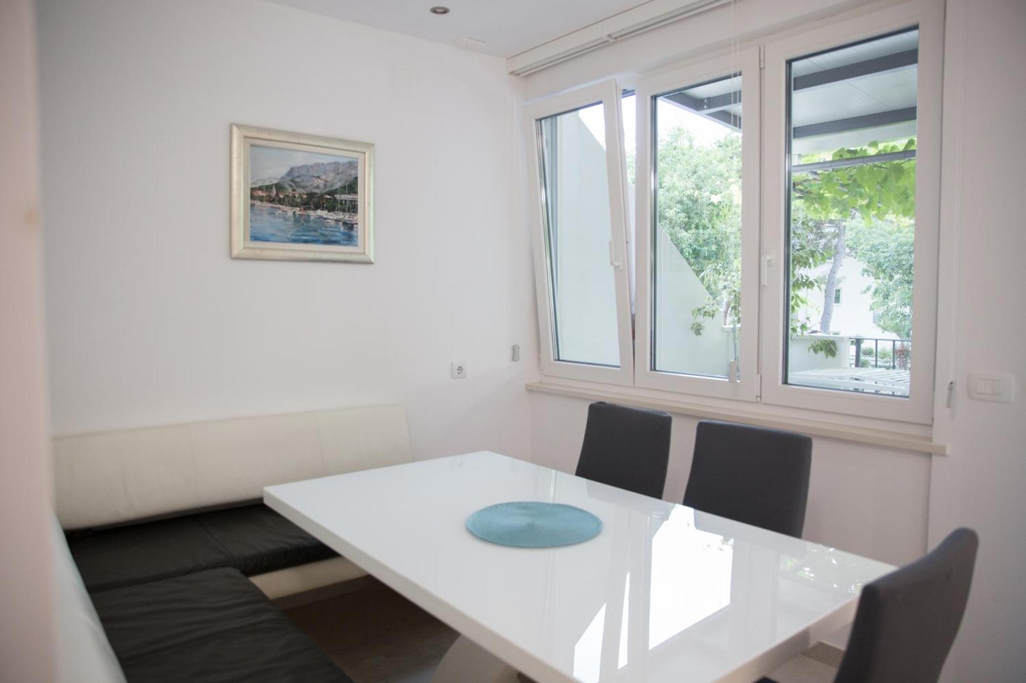 Villa Milenka - Apartmani Gorana Tucepi Phòng bức ảnh