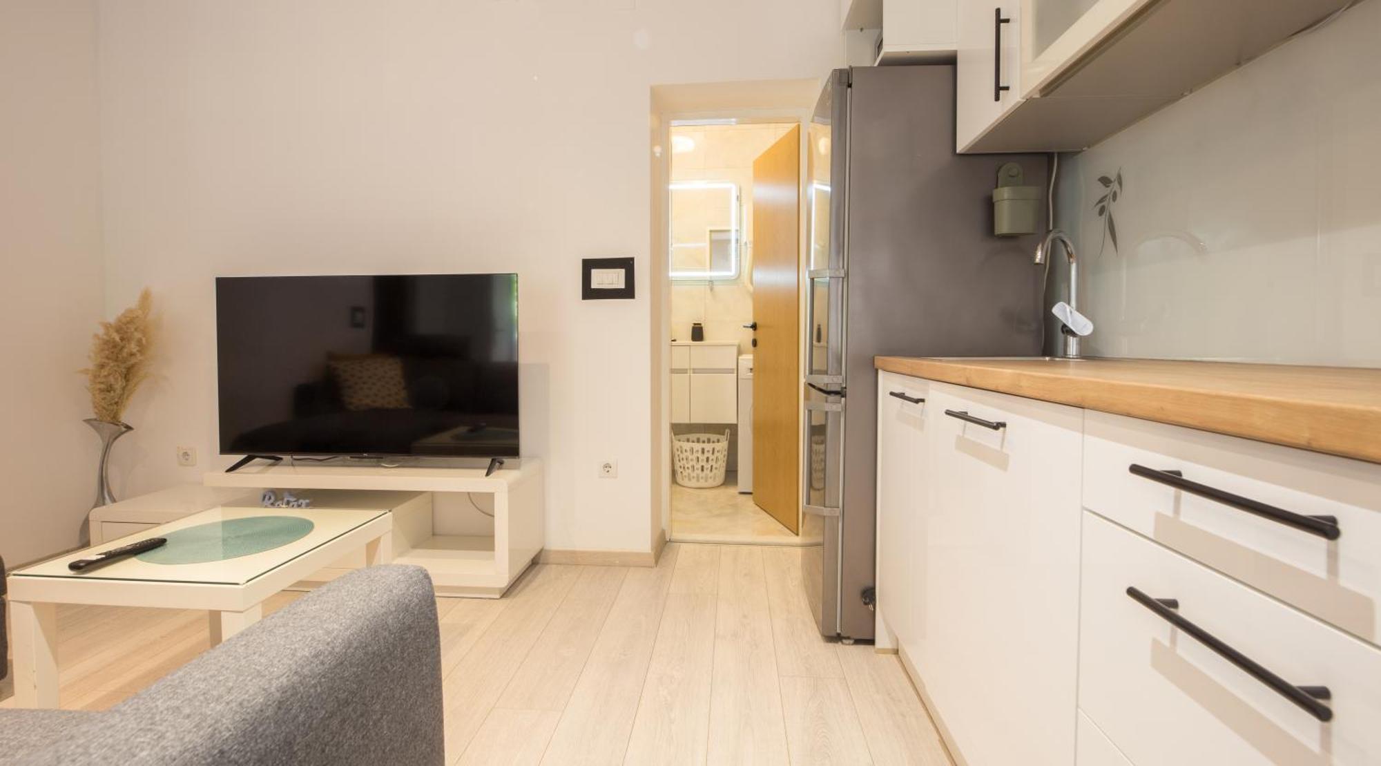 Villa Milenka - Apartmani Gorana Tucepi Phòng bức ảnh