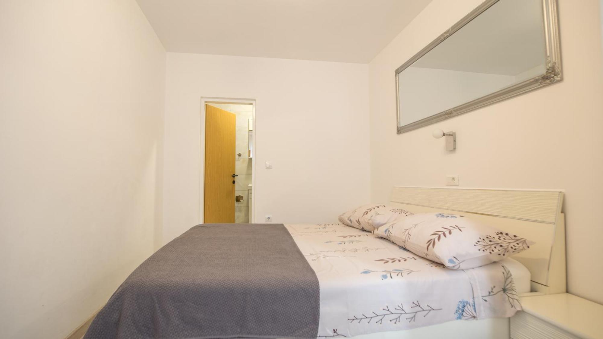 Villa Milenka - Apartmani Gorana Tucepi Phòng bức ảnh